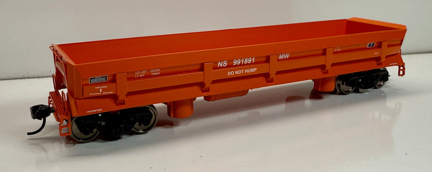 WALTHERS PROTO DIFCO SIDE DUMP CAR - NORFOLK SOUTHERN