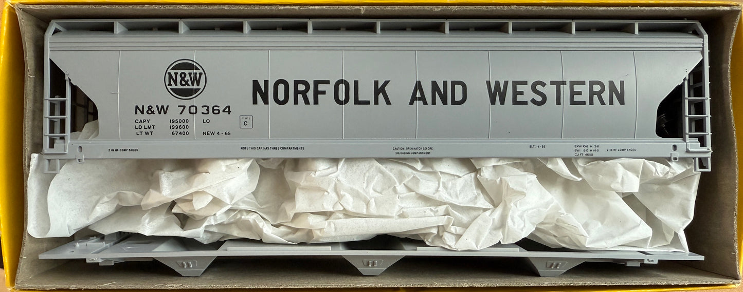 ACCURAIL ACF 3-BAY COVERED HOPPER - NORFOLK & WESTERN