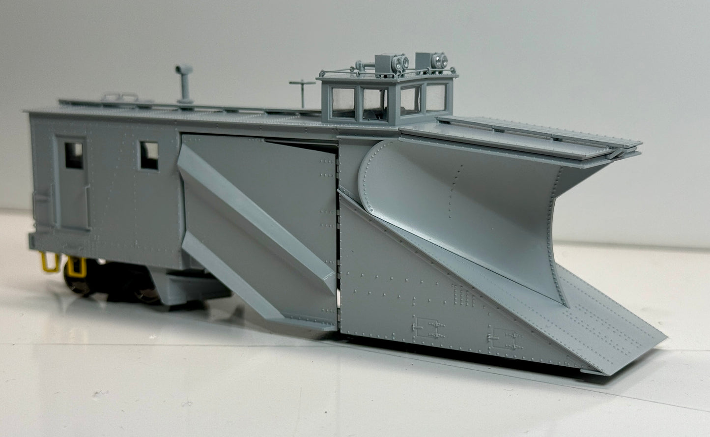 WALTHERS PROTO RUSSELL SNOWPLOW - MOW GRAY