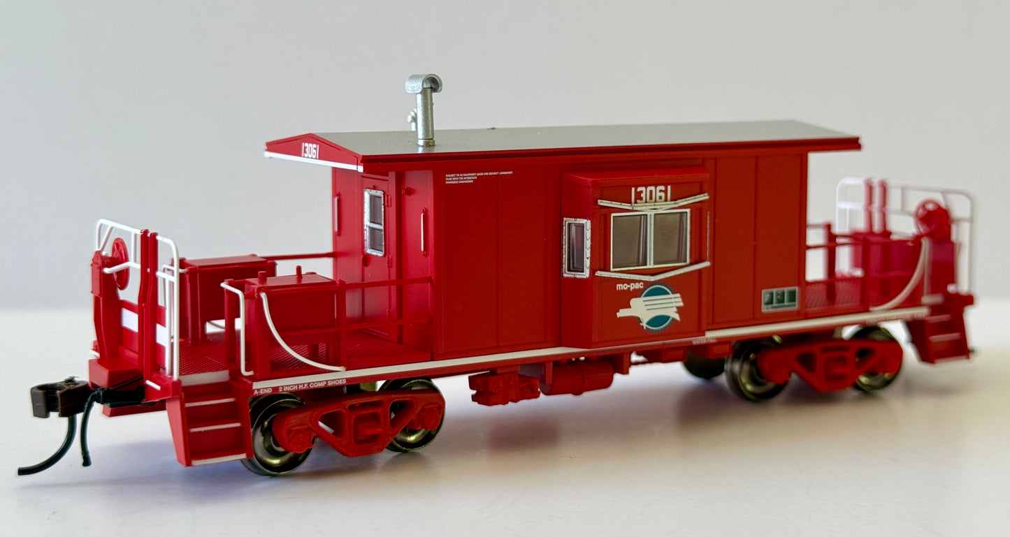 BACHMANN BAY WINDOW TRANSFER CABOOSE - MOPAC #13061