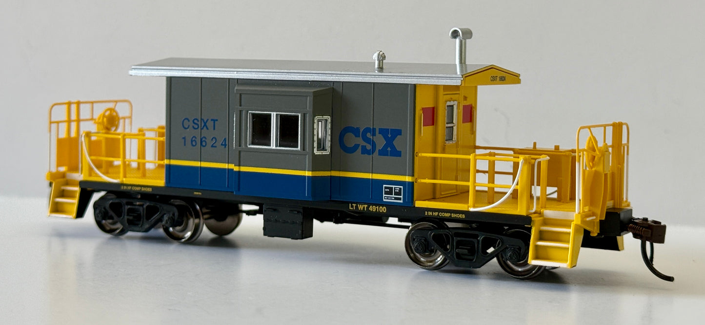 BACHMANN BAY WINDOW TRANSFER CABOOSE - CSX #16624