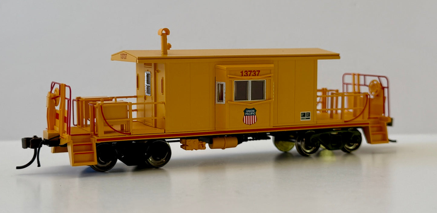 BACHMANN BAY WINDOW TRANSFER CABOOSE - UNION PACIFIC #13737