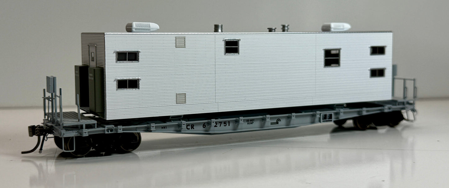 RAPIDO F30A 50' FLAT CAR W/CAMP VAN - CR MOW (SLEEPER)