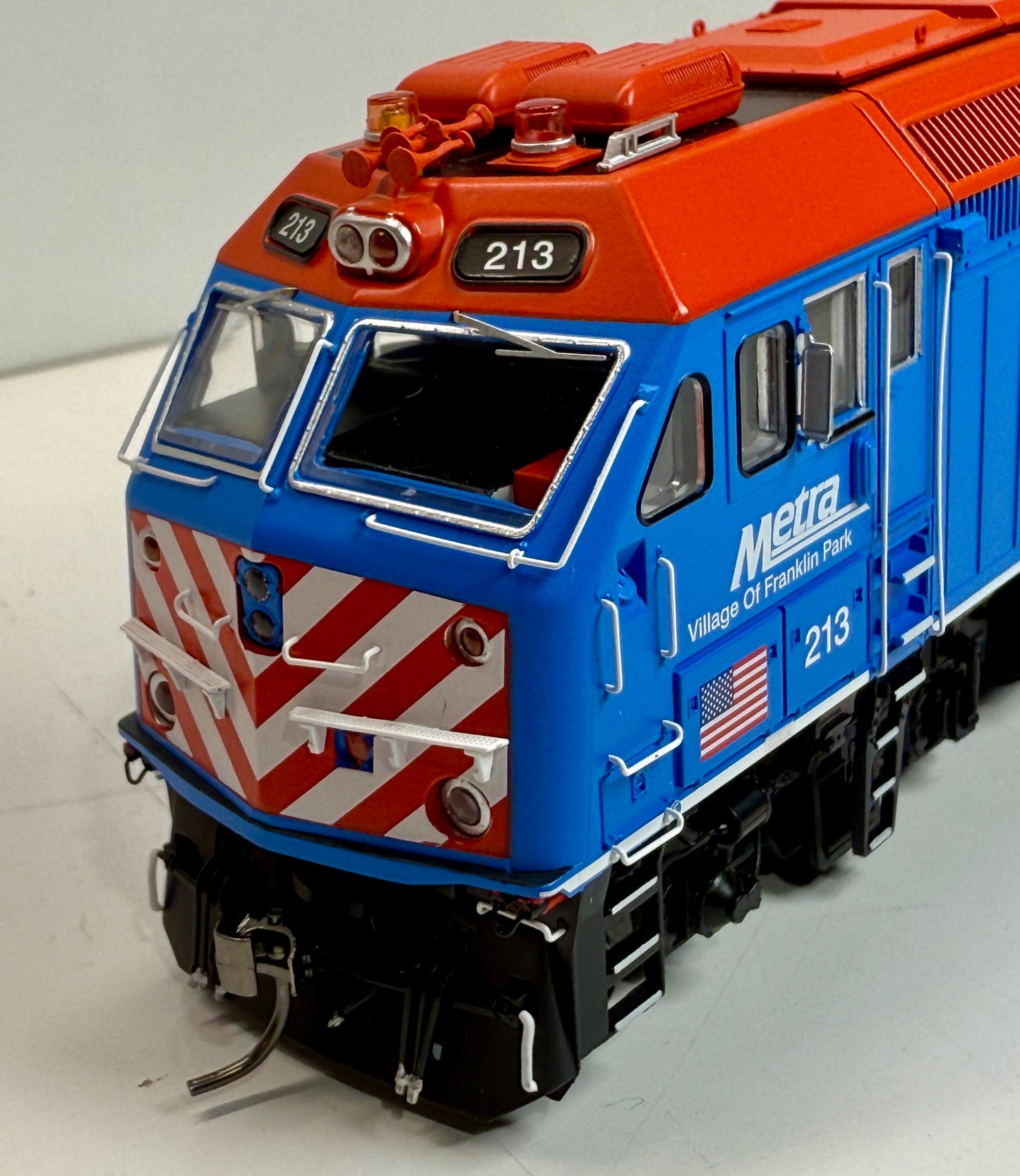 RAPIDO F40PHM-2 "WINNEBAGO" DCC/LOK SOUND - METRA BLUE SCHEME