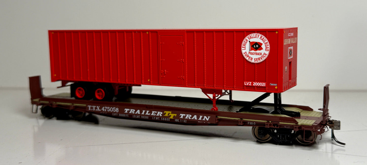 RAPIDO F30 FLAT CAR W/TRAILER - TTX