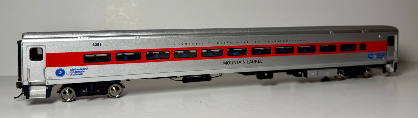 RAPIDO COMET COMMUTER CAR - CONN DOT - LATE