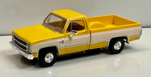 BREKINA CHEVY C10 PICK UP - YELLOW/WHITE