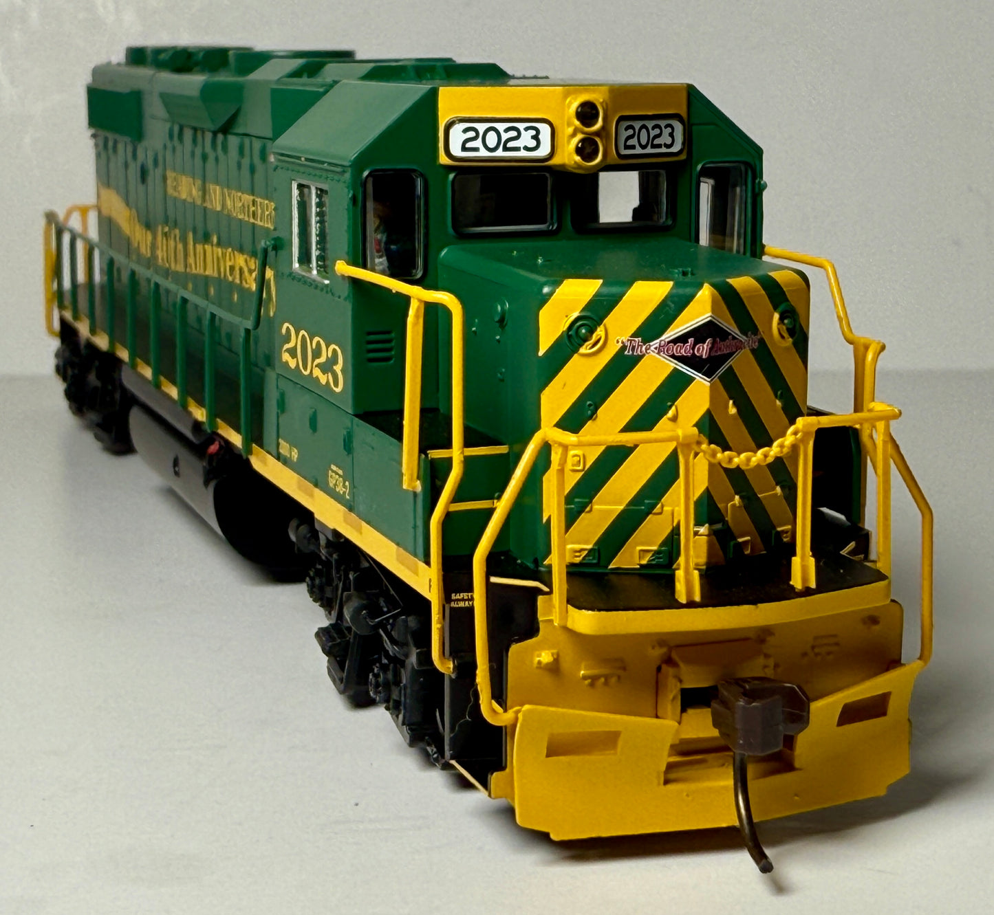 ATLAS TRAINMAN GOLD GP38-2 DCC READY SOUND - READING & NORTHERN