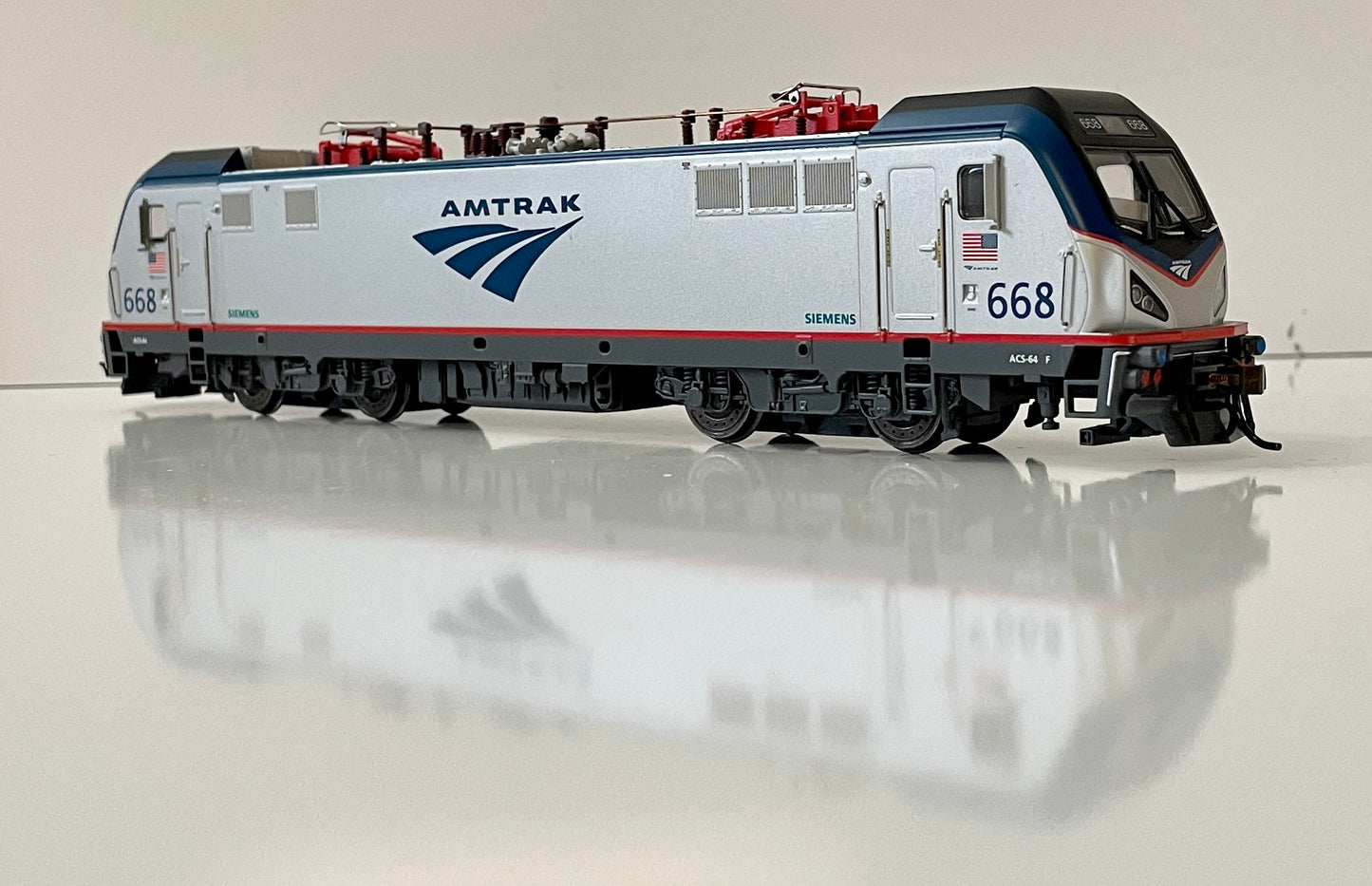 BACHMANN SIEMENS ACS-64 ELECTRIC DCC/WOW SOUND - AMTRAK #668