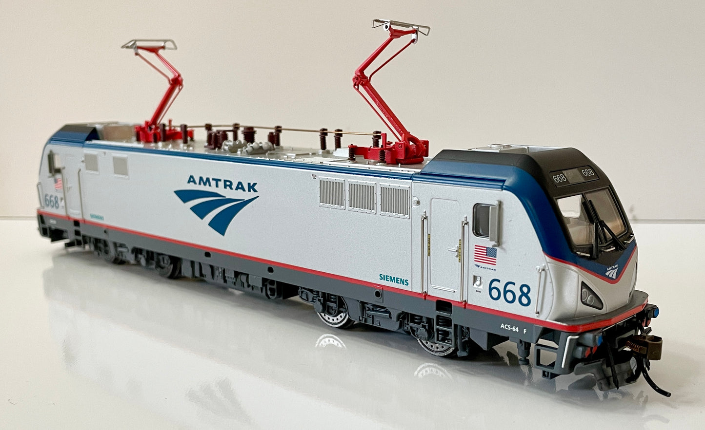 BACHMANN SIEMENS ACS-64 ELECTRIC DCC/WOW SOUND - AMTRAK #668