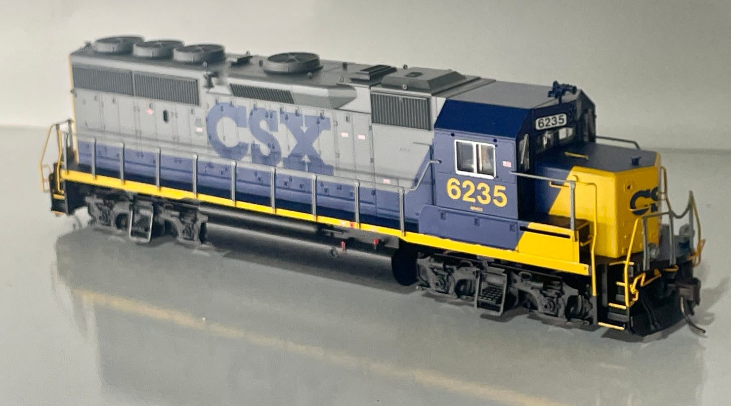 ATLAS MASTER SILVER GP40-2 DCC/SOUND - CSX