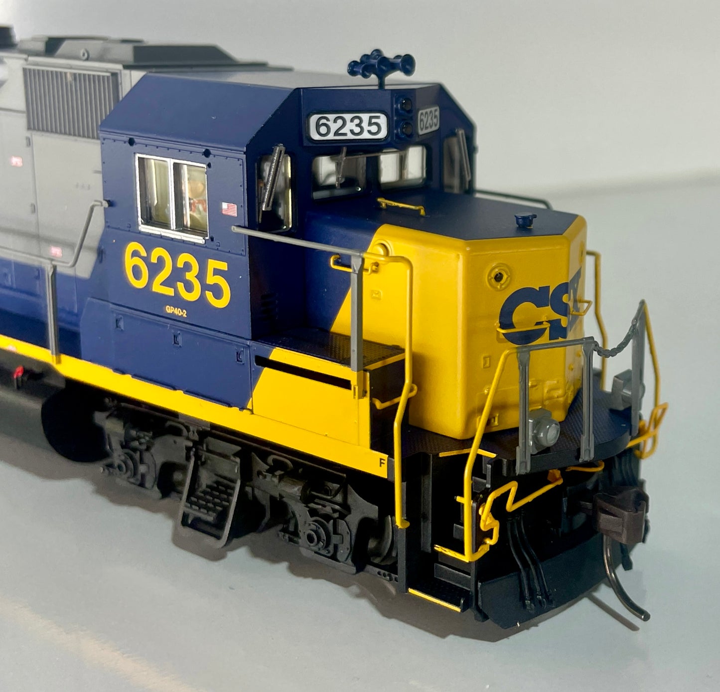 ATLAS MASTER SILVER GP40-2 DCC/SOUND - CSX