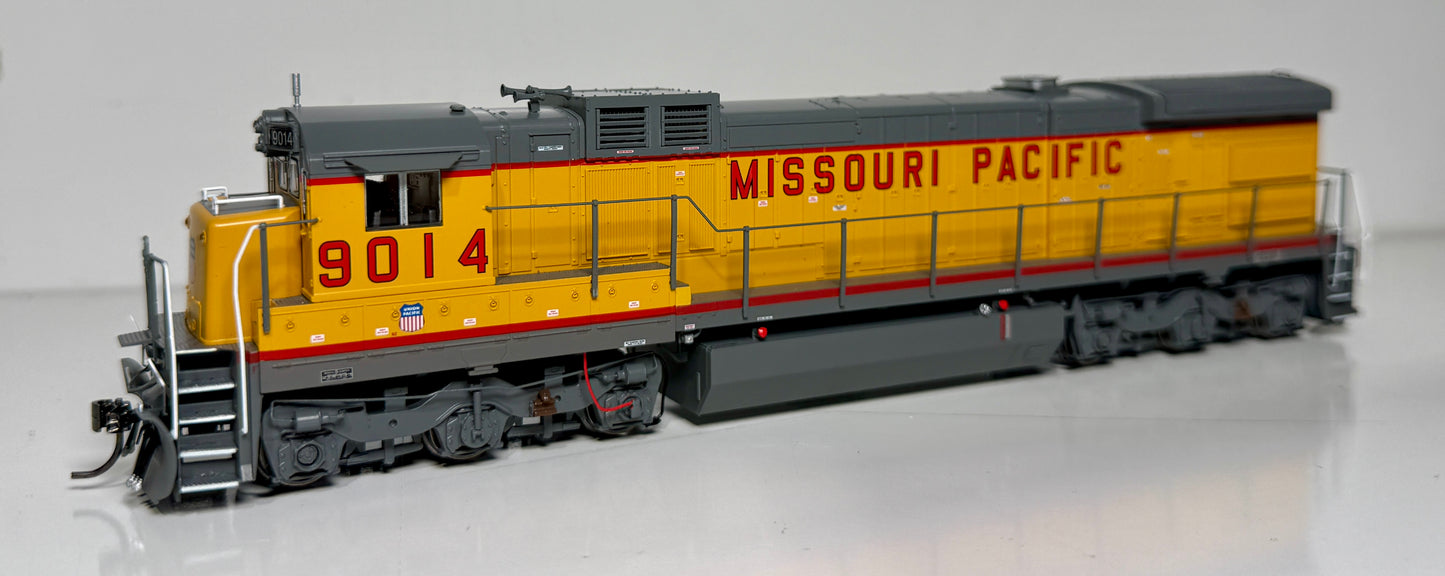 RAPIDO C36-7 DCC/LOKSOUND - MISSOURI PACIFIC