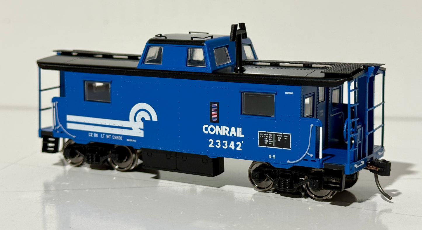 BOWSER N8 CABOOSE - CONRAIL