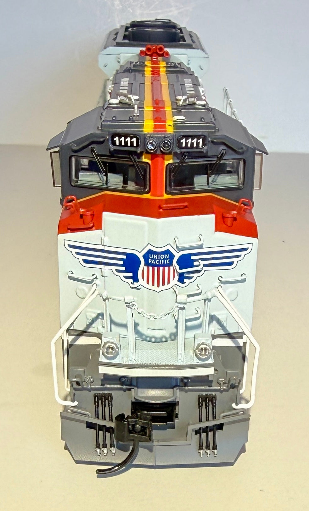 BROADWAY LIMITED SD70ACE DCC/SOUND - UP 1111 POWERED BY OUR PEOPLE