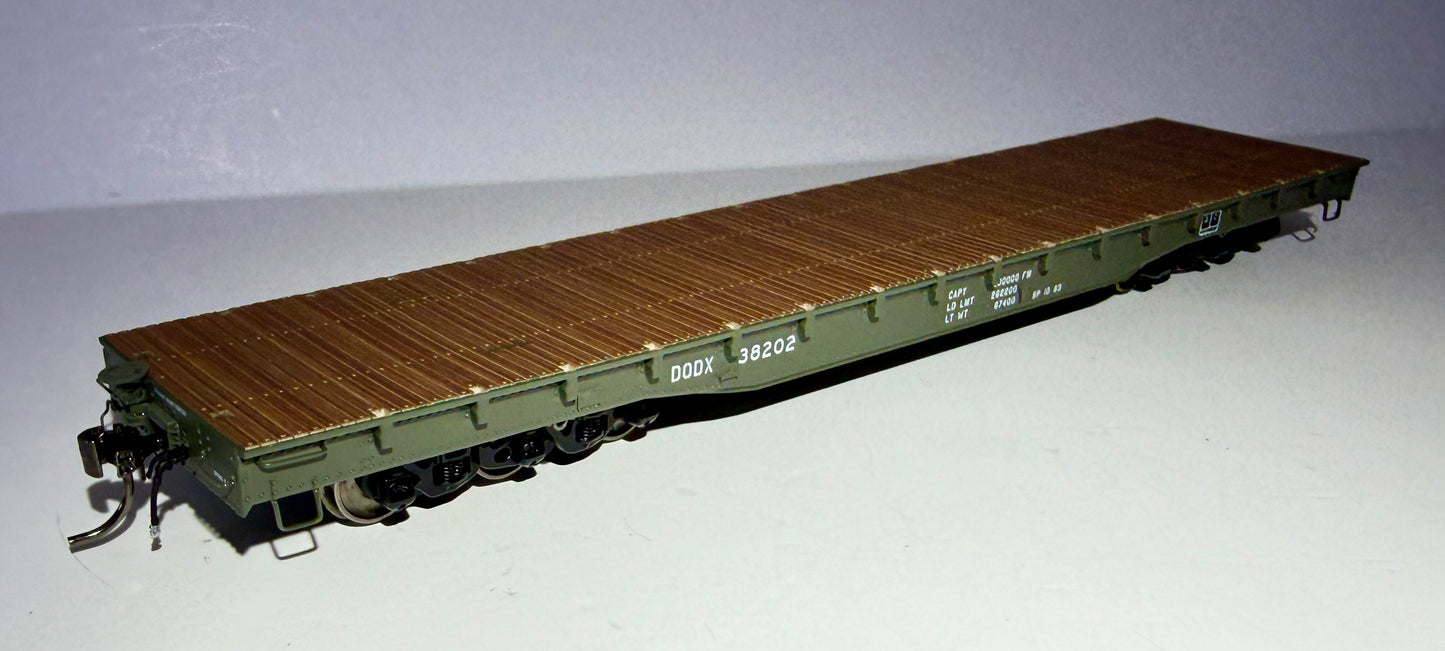 RAPIDO MAGOR HEAVY DUTY MILITARY FLAT CAR - DODX LATE SCHEME