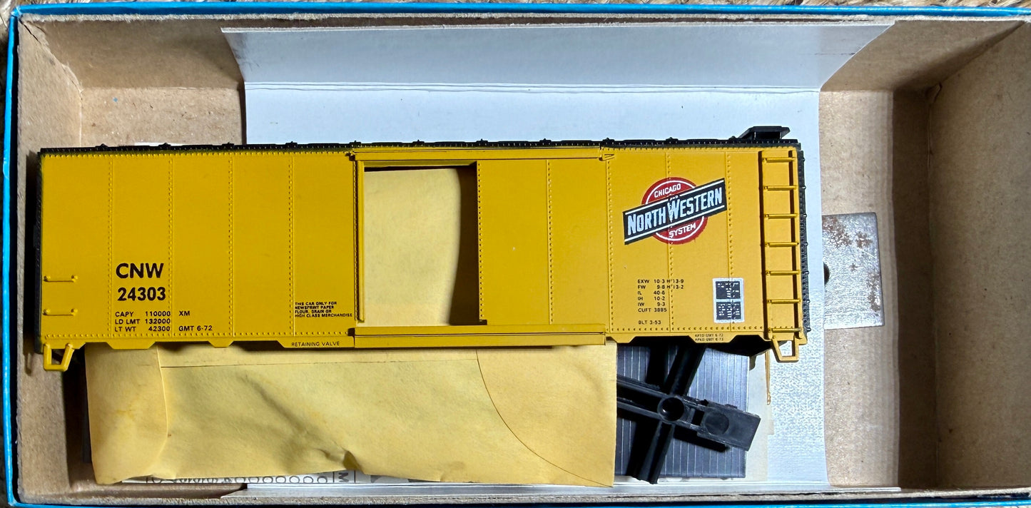 ATHEARN BEV-BEL CUSTOM BLUE BOX 40 BOXCAR - C&NW