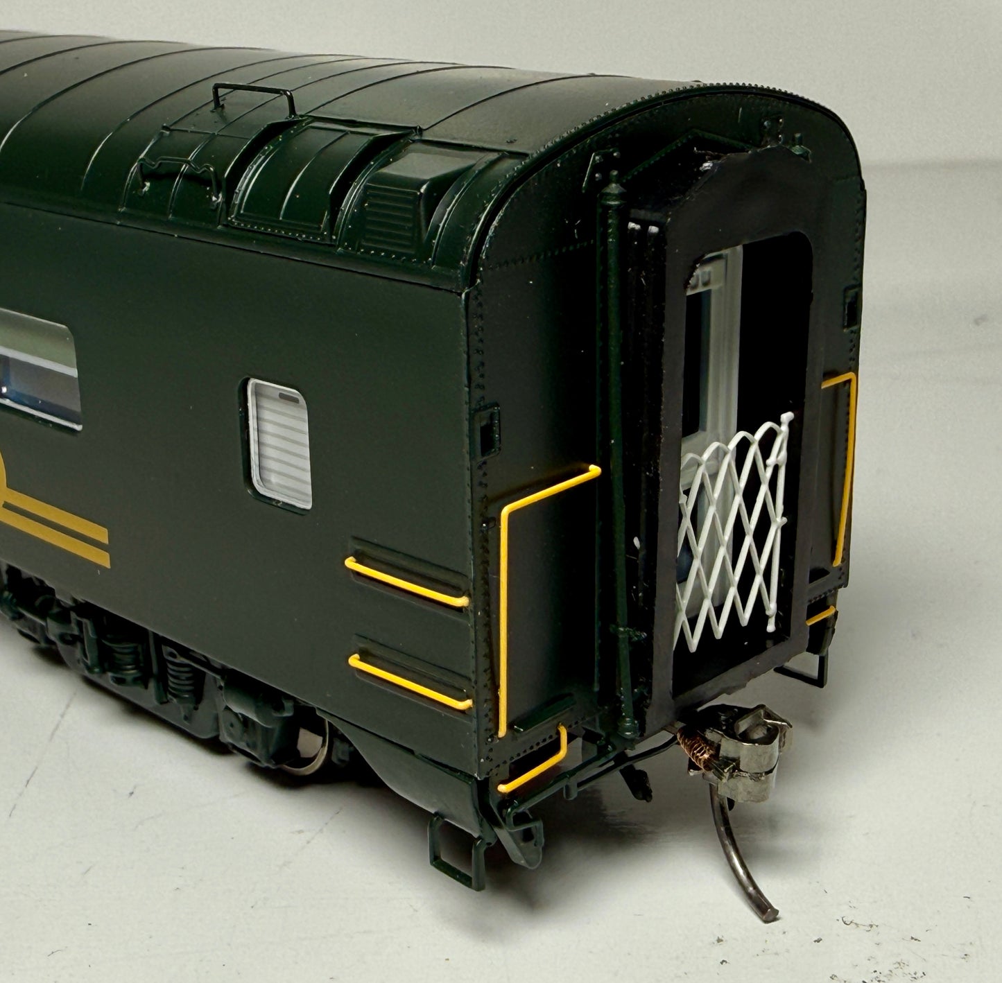 RAPIDO 10-5 SLEEPER - CONRAIL #11 GREEN