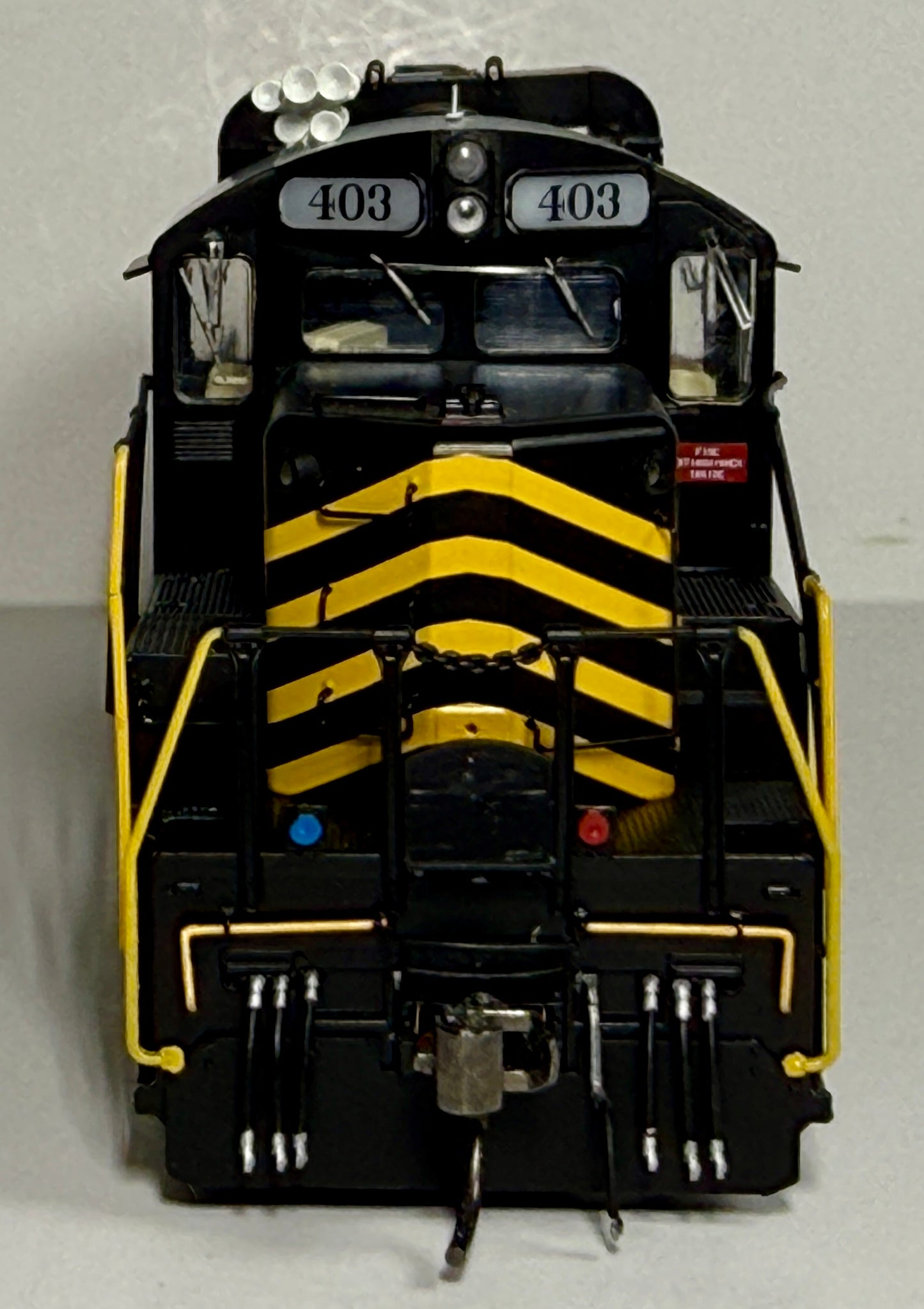 INTERMOUNTAIN RAILWAY PADUCAH GP10 DCC/LOC SOUND EQUIPPED (NO DITCHLIGHTS) - WINCHESTER & WESTERN