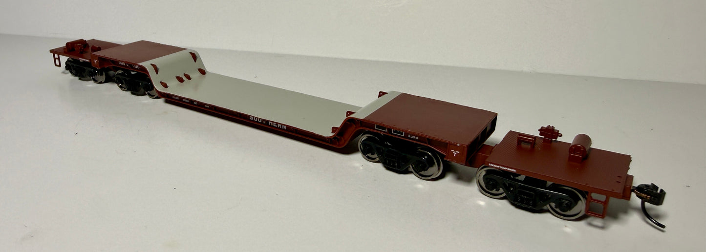 WALTHERS DEPRESSED CENTER FLAT CAR - SOUTHERN