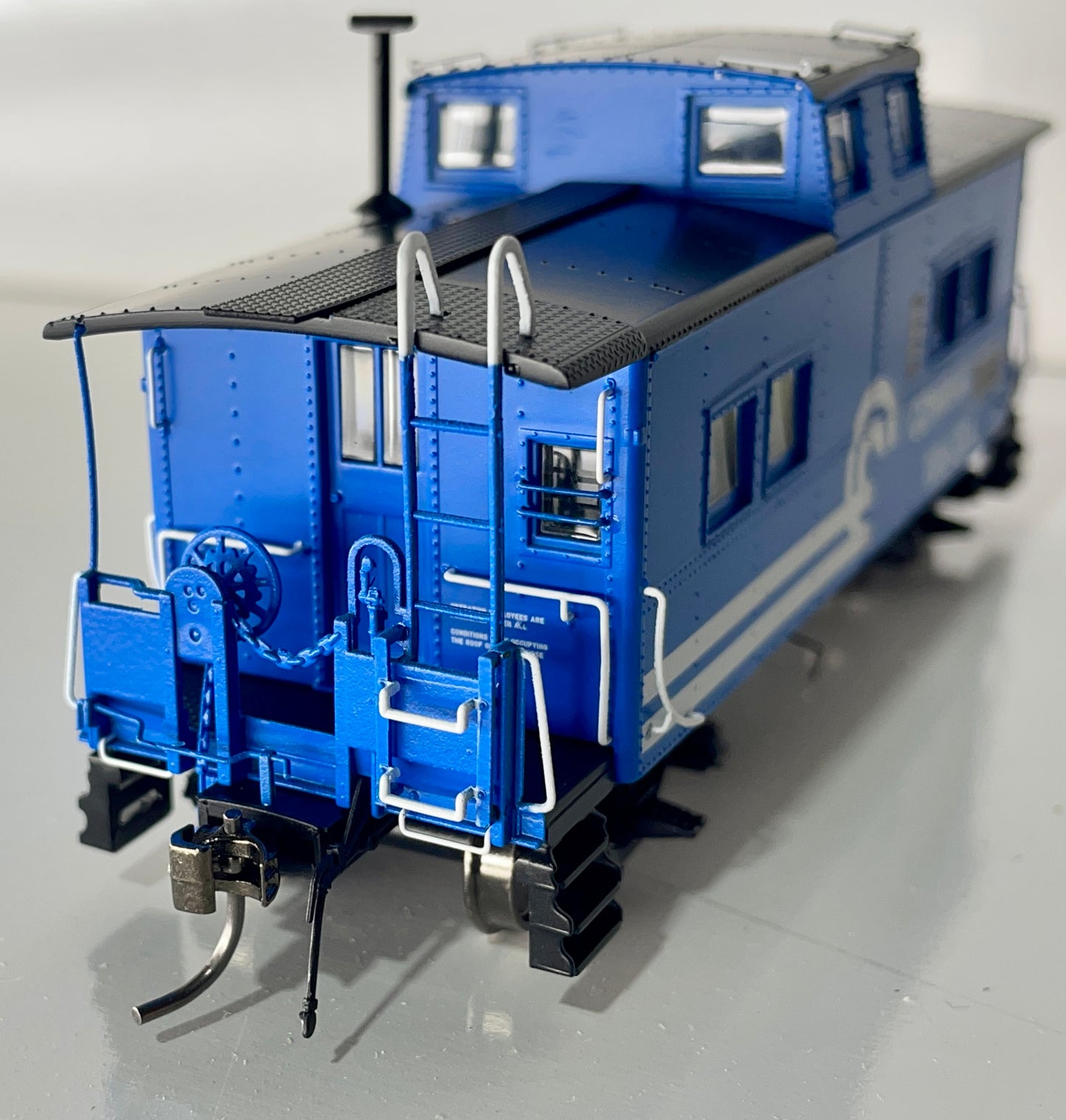 RAPIDO NOTHEASTERN CABOOSE-CONRAIL #18627