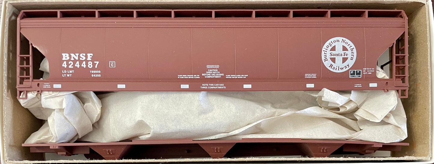 ACCURAIL ACF COVERED HOPPER KIT- BNSF ORIGINAL HERALD