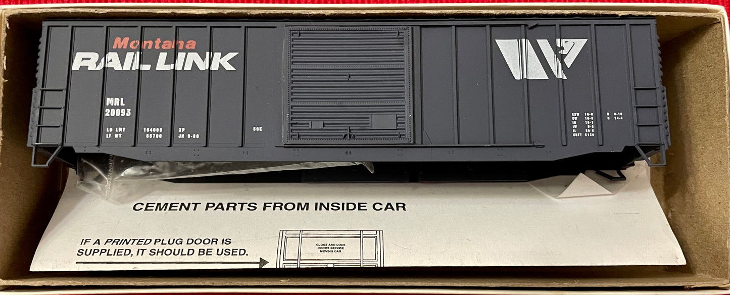 ACCURAIL EXTERIOR POST BOXCAR KIT- MRL