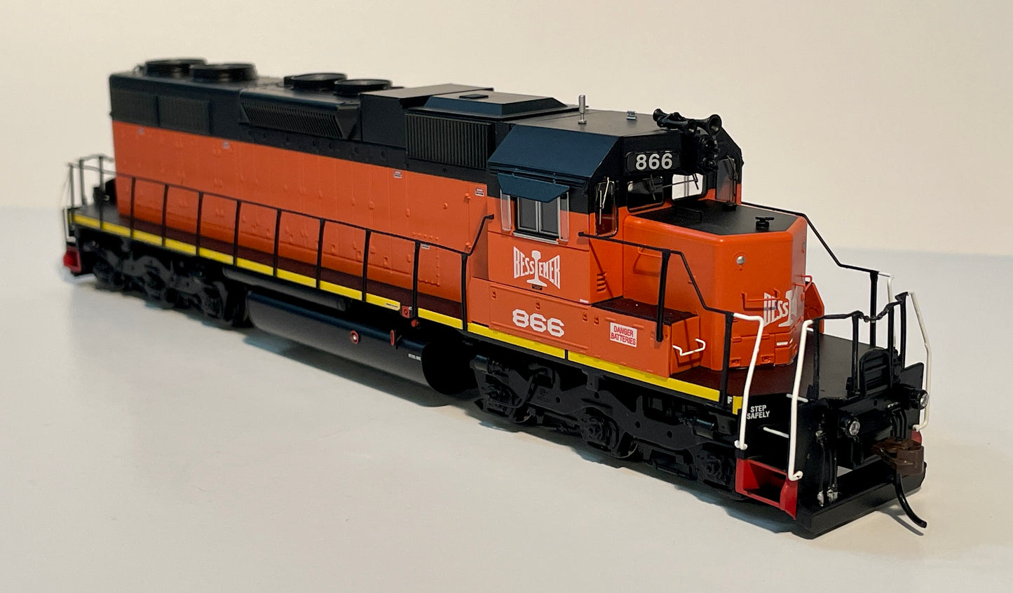 ATHEARN RTR SD38 - B&LE DCC READY