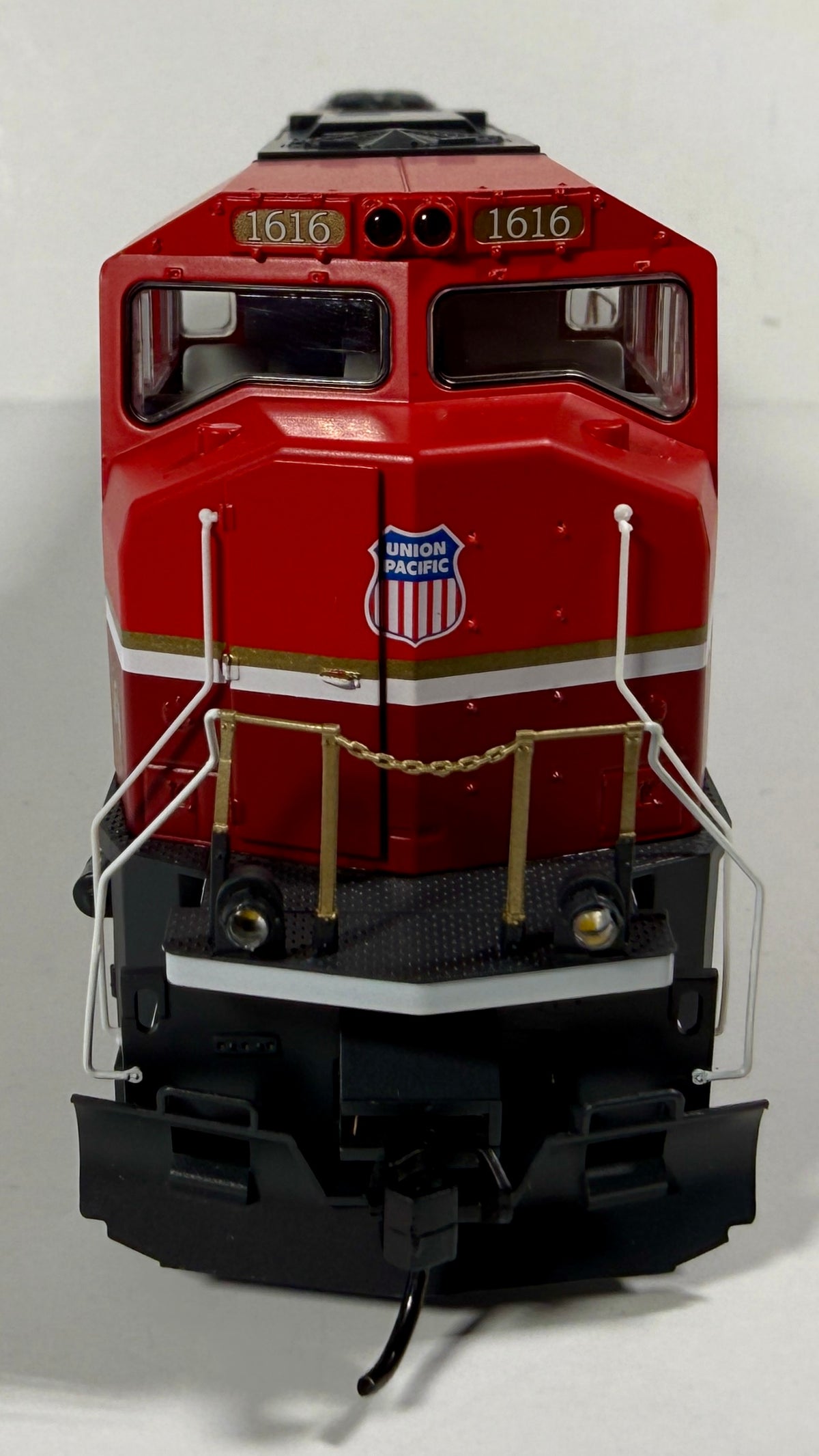 WALTHERS MAINLINE SD70M DCC/ESU SOUND - UNION PACIFIC 1616 ABRAHAM LINCOLN