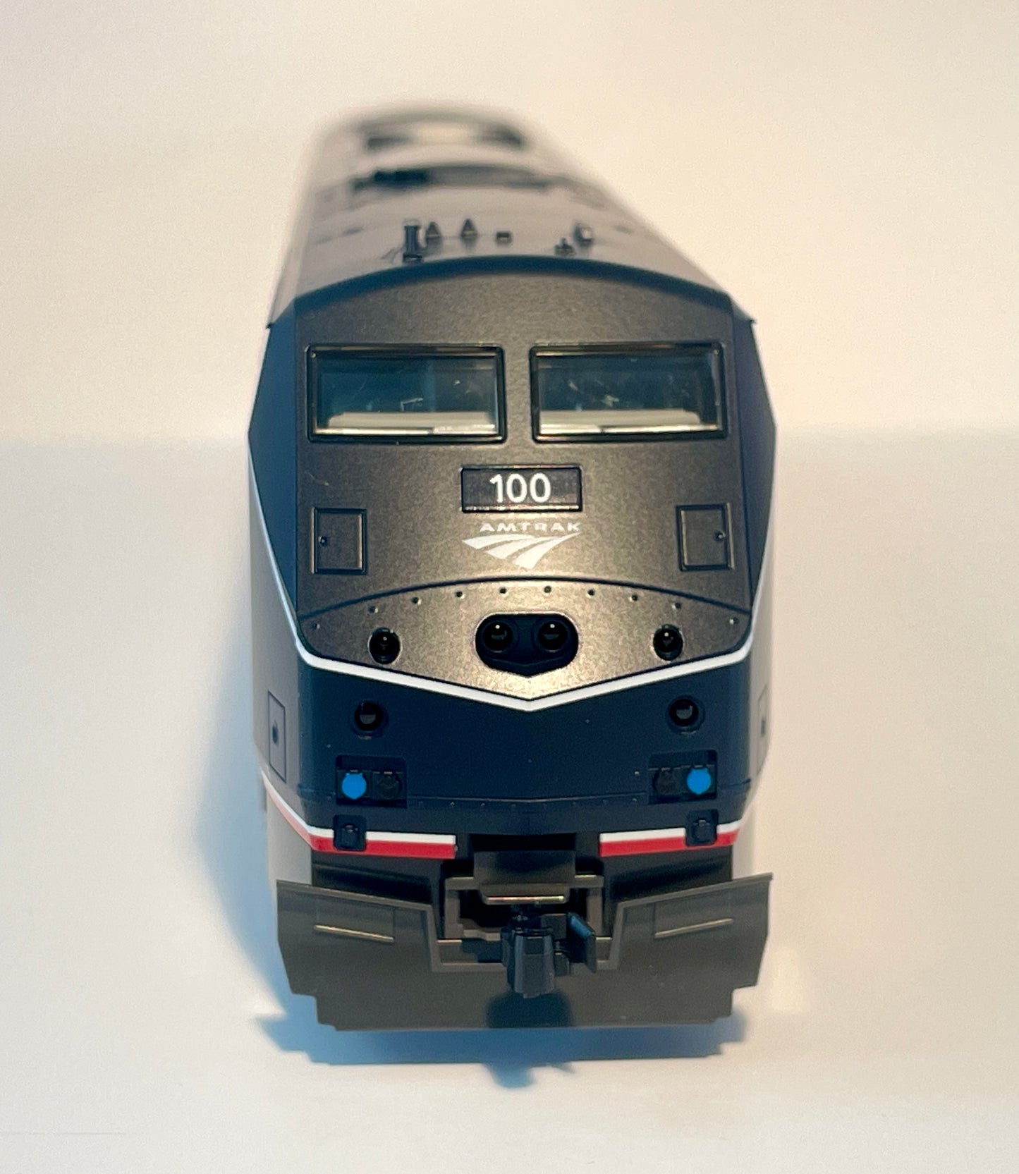 KATO KOBO SPECIAL DCC/LOK SOUND GE AMTRAK P42 MIDNIGHT BLUE W/ 50TH ANNIVERSARY LOGO #100
