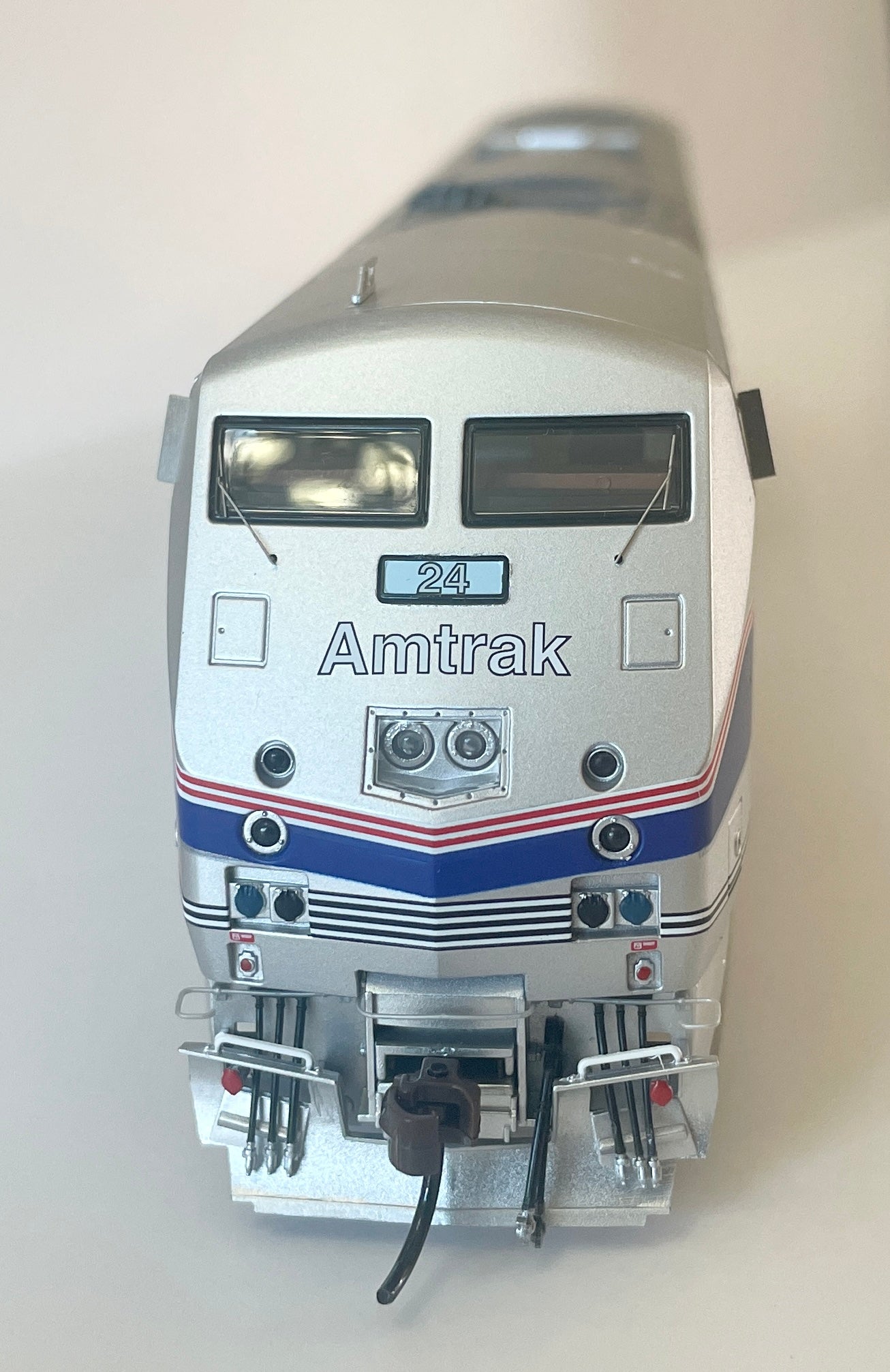 ATHEARN GENESIS P42DC DCC W/ TSUNAMI 2.0 SOUND - AMTRAK PHASE IV