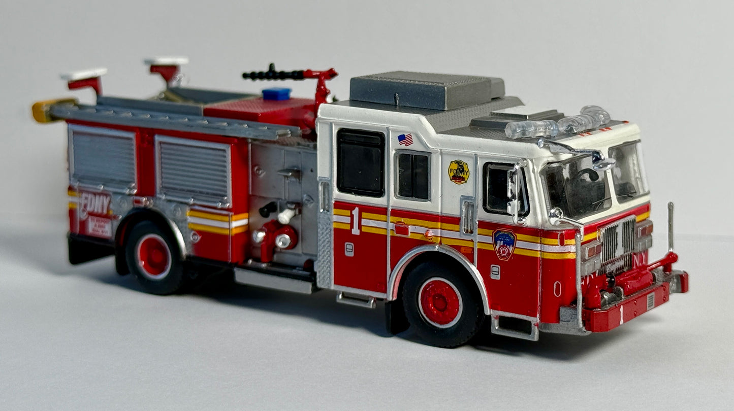 BREKINA PCX87 SEAGRAVE MARAUDER FDNY ENGINE 1 - MANHATTAN HERALD SQUARE