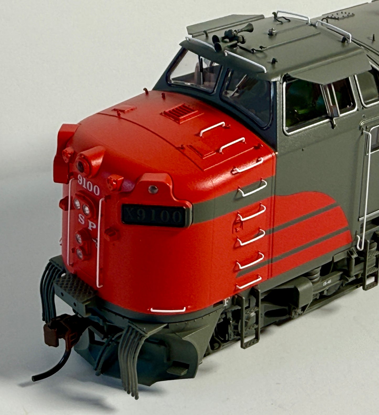 PIKO KRAUSS-MAFFEI ML4000 DIESEL/HYDRUALIC LOCO (MODIFIED) DCC/SOUND - SOUTHERN PACIFIC