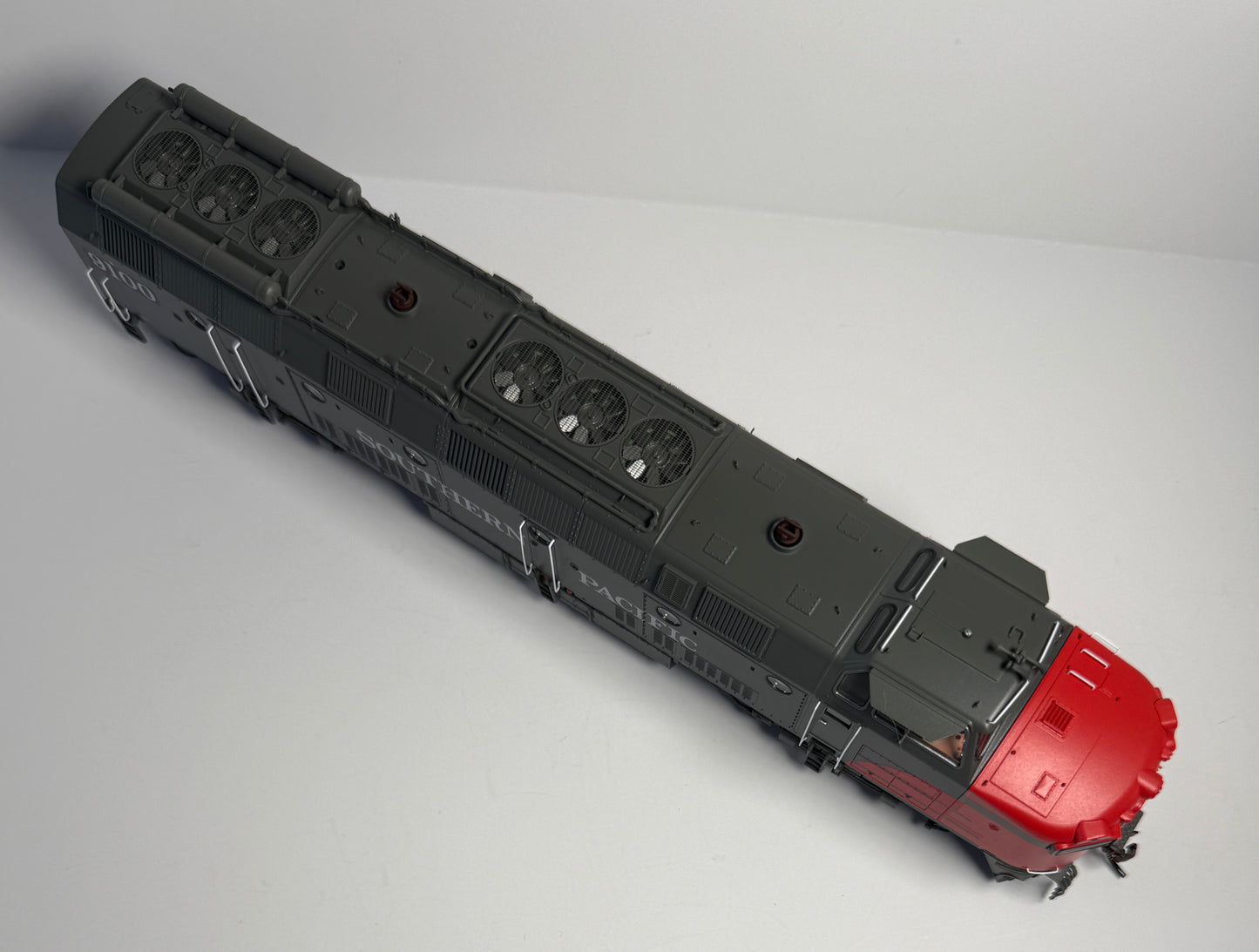 PIKO KRAUSS-MAFFEI ML4000 DIESEL/HYDRUALIC LOCO (MODIFIED) DCC/SOUND - SOUTHERN PACIFIC