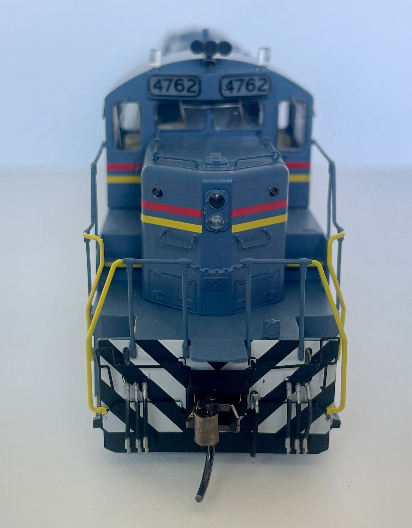 INTERMOUNTAIN RAILWAY GP16 DCC/LOC SOUND EQUIPPED - FAMILY LINES