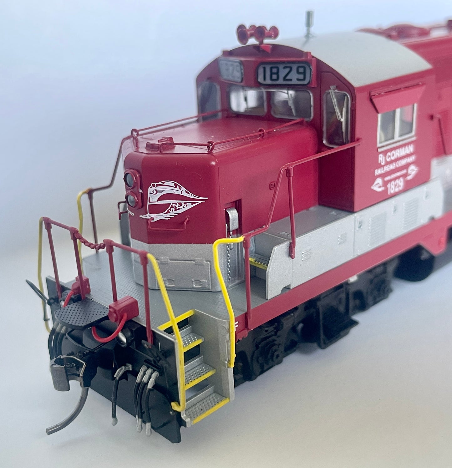 INTERMOUNTAIN RAILWAY GP16 DCC/LOC SOUND EQUIPPED - RJ CORMAN