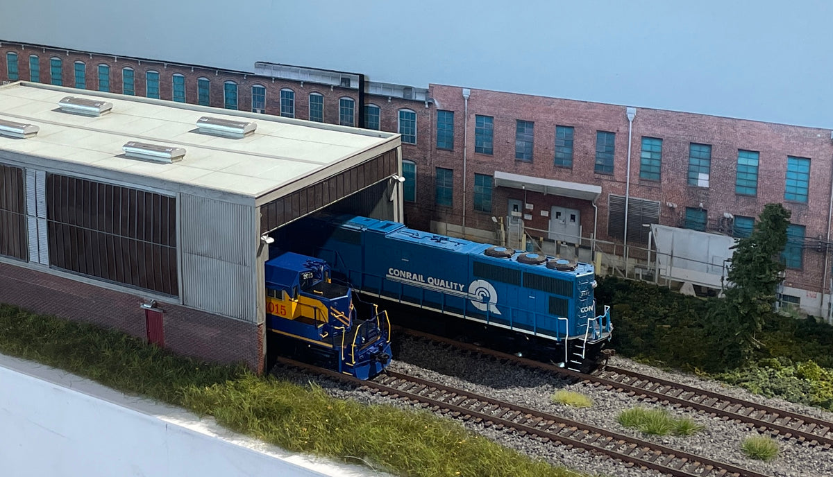 BACHMANN SCENE SCAPES DOUBLE STALL LOCOMOTIVE SHED – Makin' Tracks