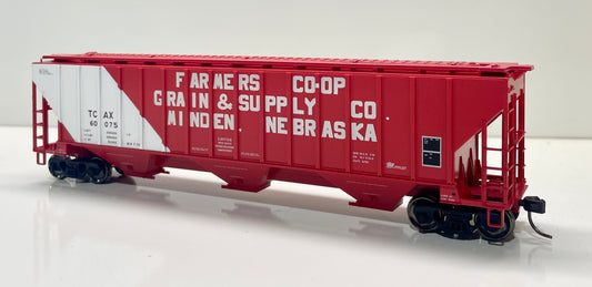 ATLAS TRAINMAN THRALL 4750CF COVERED HOPPER - TCAX (FARMERS CO-OP)