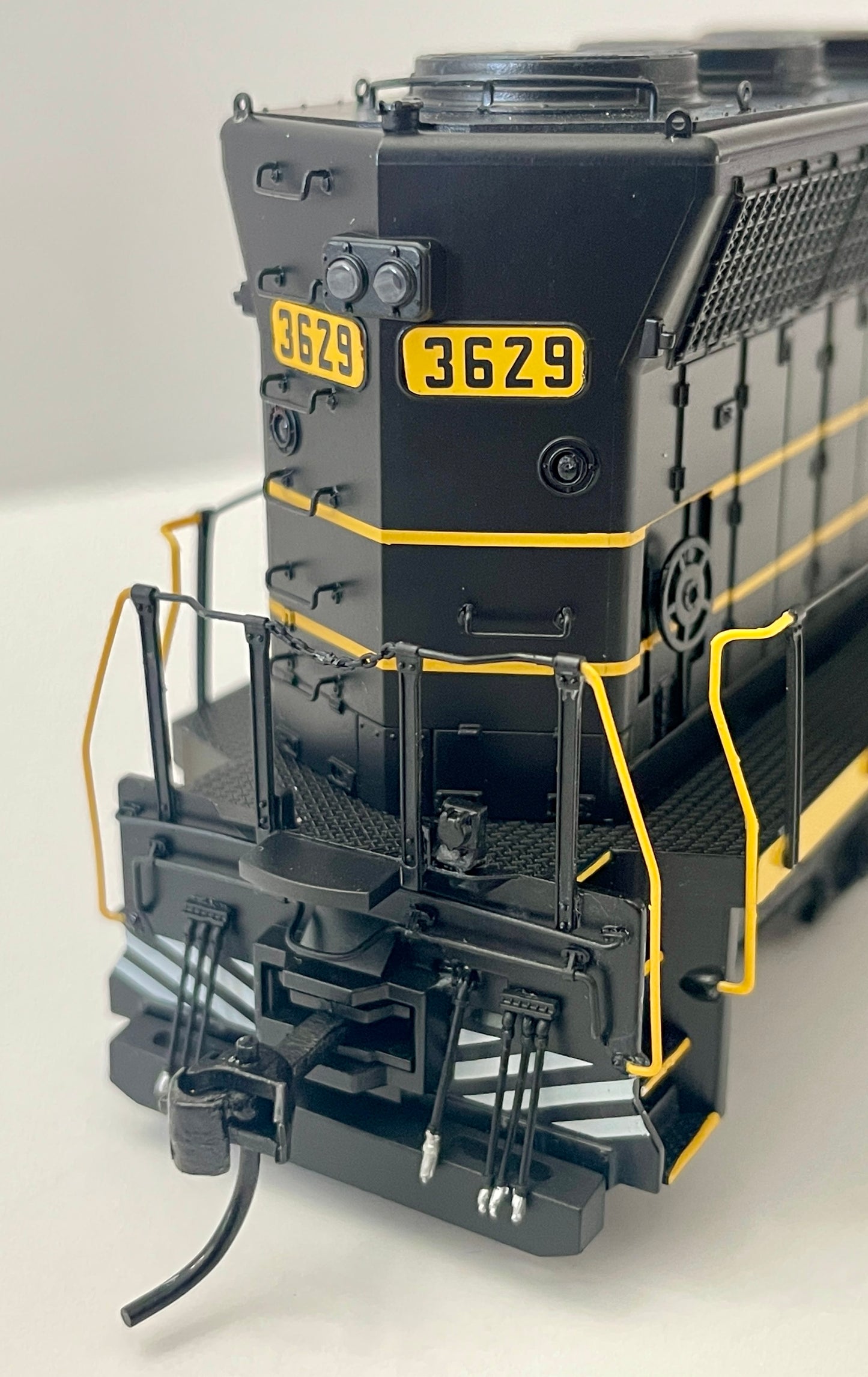 BROADWAY LIMITED PARAGON 4 EMD SD45 (HOBBYTYME SPECIAL) CLINCHFIELD CRR