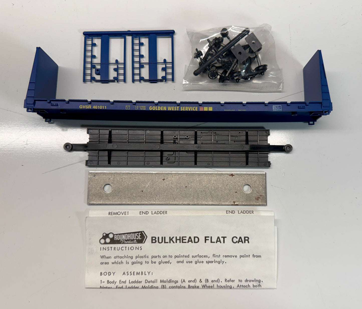 MDC ROUNDHOUSE 60' BULKHEAD FLATCAR KIT - GOLDEN WEST SERVICE