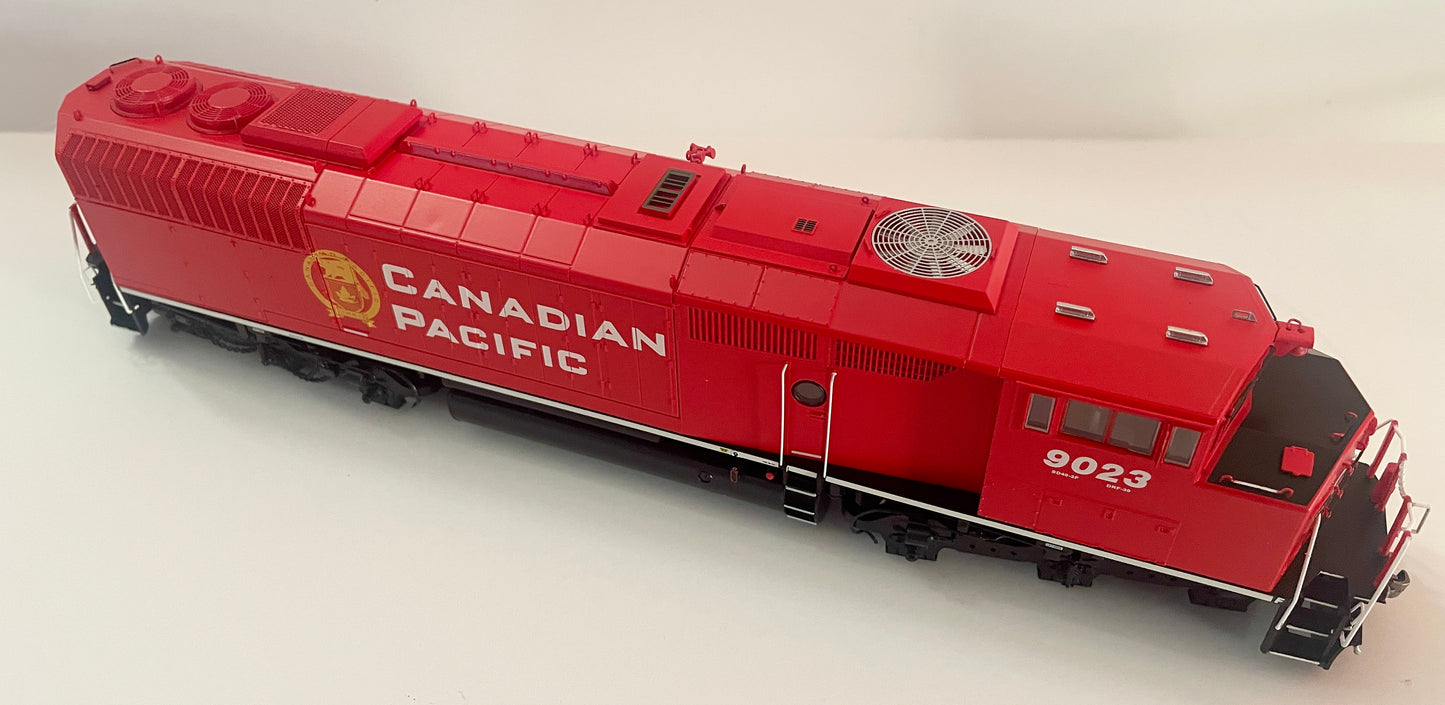 BOWSER SD40-2F DCC/LOK SOUND CP RAIL (BEAVER LOGO)