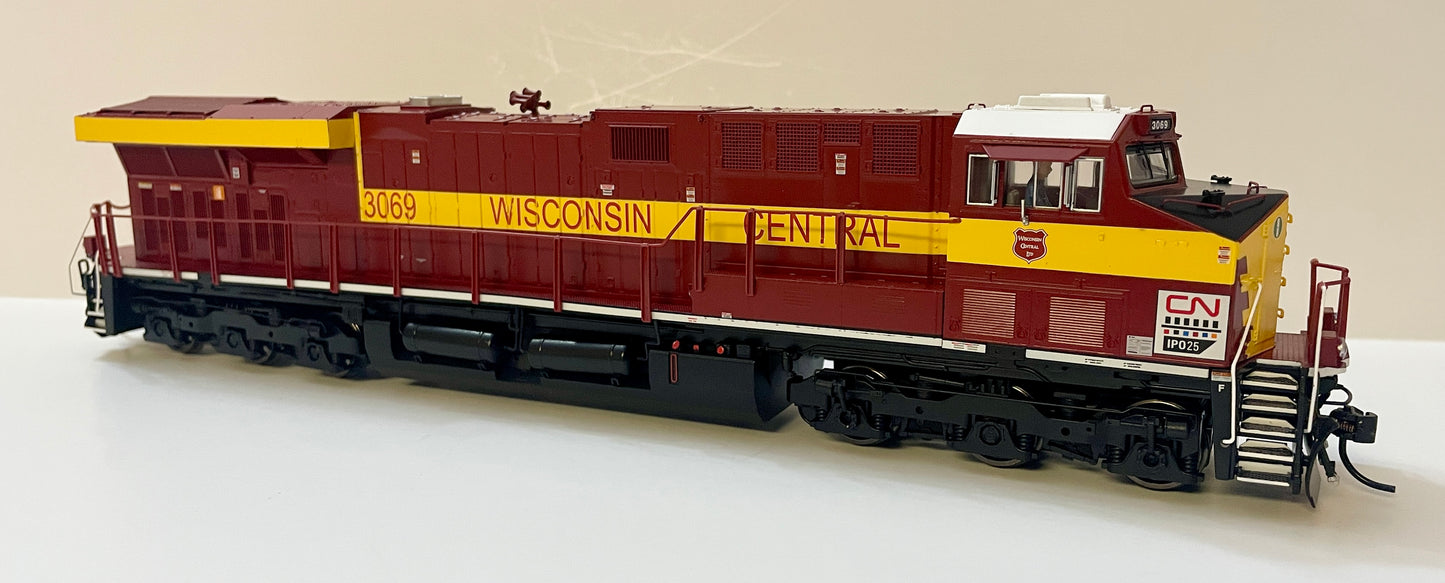 BROADWAY LIMITED GE ES44AC PARAGON4 SOUND/DC/DCC, SMOKE - CN WISCONSIN CENTRAL HERITAGE #3069