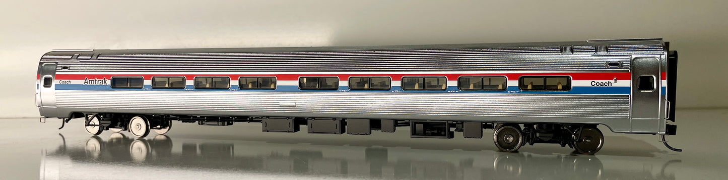 WALTHERS AMTRAK 85’ BUDD AMFLEET I - 84-SEAT COACH (PHASE III)