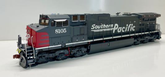 SCALE TRAINS GE C44-9W  DCC/LOC SOUND - SOUTHERN PACIFIC 8105