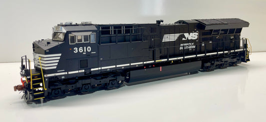 SCALE TRAINS GE ET44AC TIER 4 GEVO  DCC/LOC SOUND - NS #3610