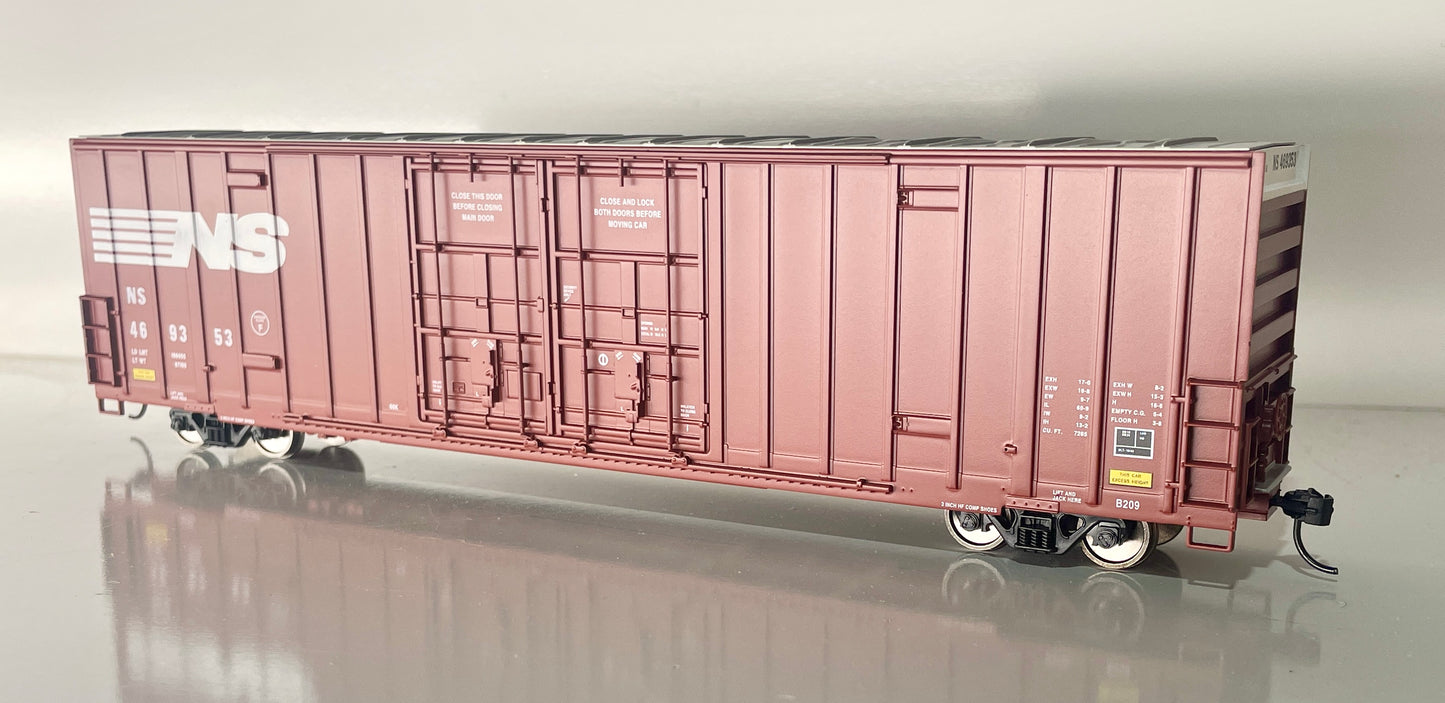 WALTHERS MAINLINE 60' HIGH CUBE PLATE F BOXCAR - NS