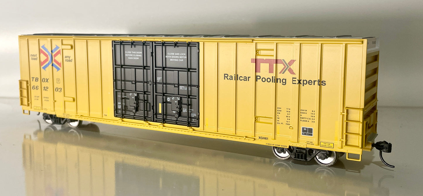 WALTHERS MAINLINE 60' HIGH CUBE PLATE F BOXCAR - TTX