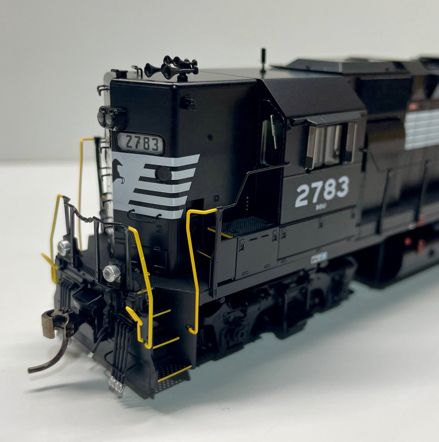 RAPIDO EMD GP38 DCC/LOC SOUND - NORFOLK SOUTHERN HIGH HOOD