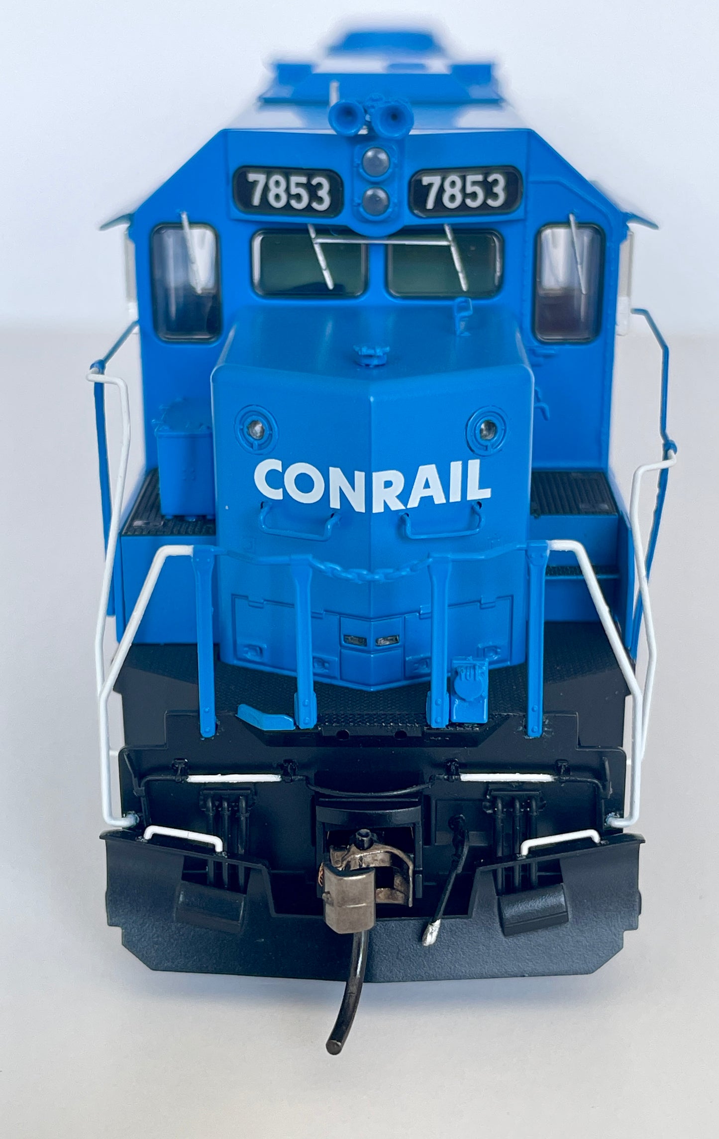 RAPIDO EMD GP38 DCC/LOC SOUND - CONRAIL