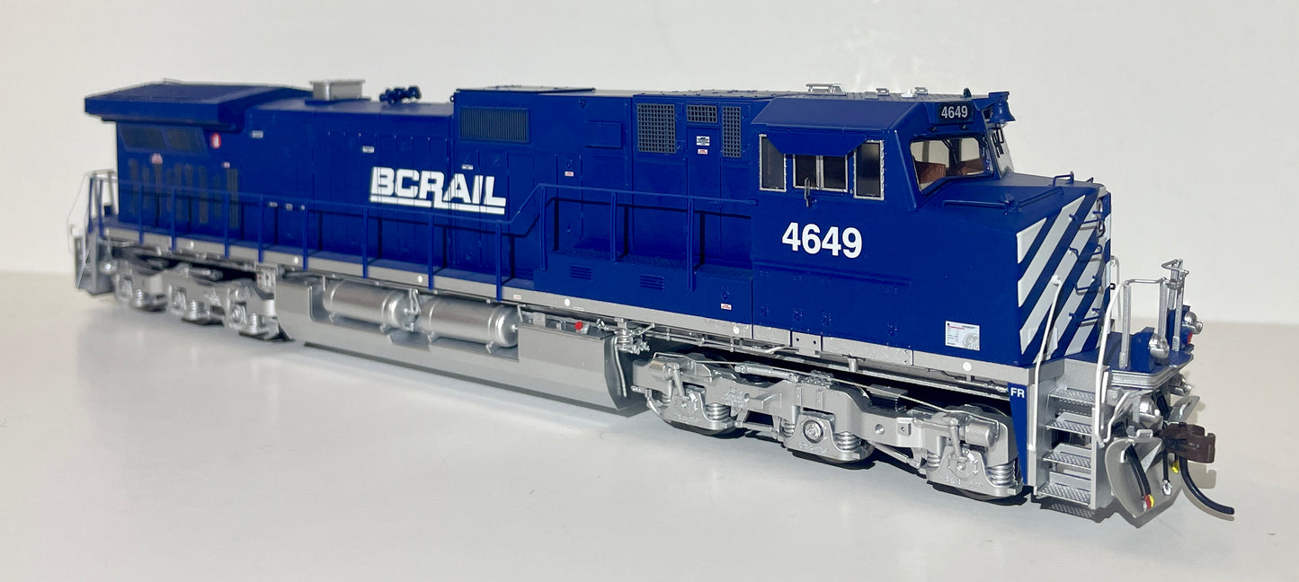 ATHEARN GENESIS DCC/TSUNAMI SOUND 9-44CW - BC RAIL